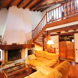 h4-bordes-darinsal-triplex-rustico-con-chimenea-arinsal.andorra-la-vella-hotels.net/